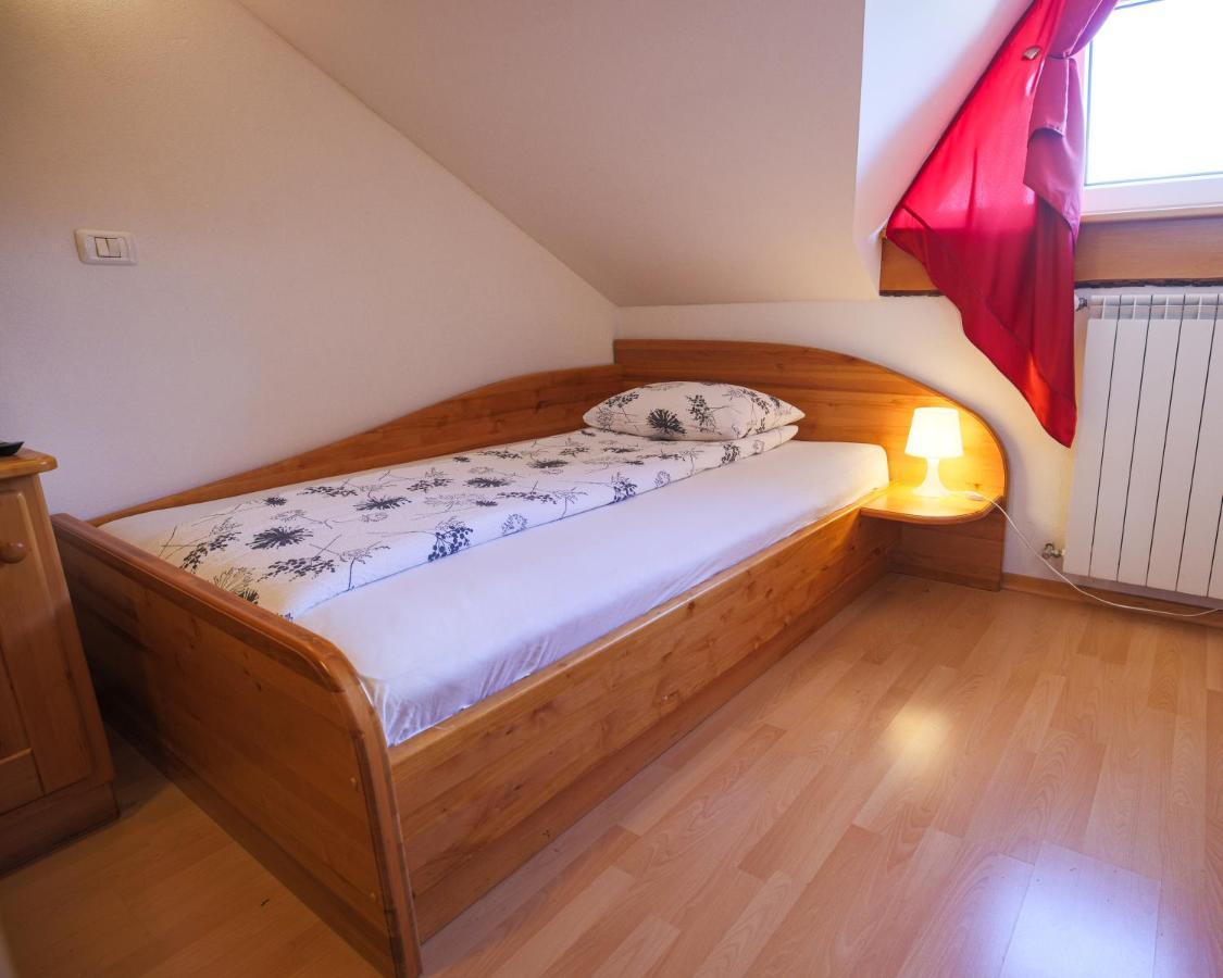 Domacija Malnarjevi Villa Villa Slavina Екстериор снимка