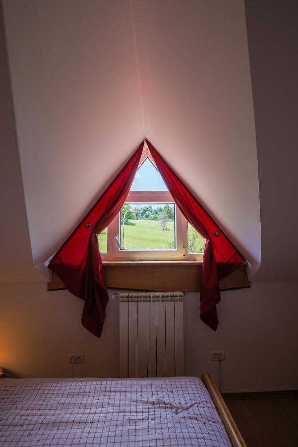Domacija Malnarjevi Villa Villa Slavina Екстериор снимка