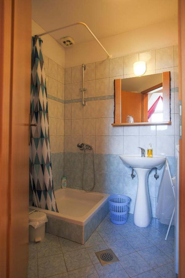 Domacija Malnarjevi Villa Villa Slavina Екстериор снимка