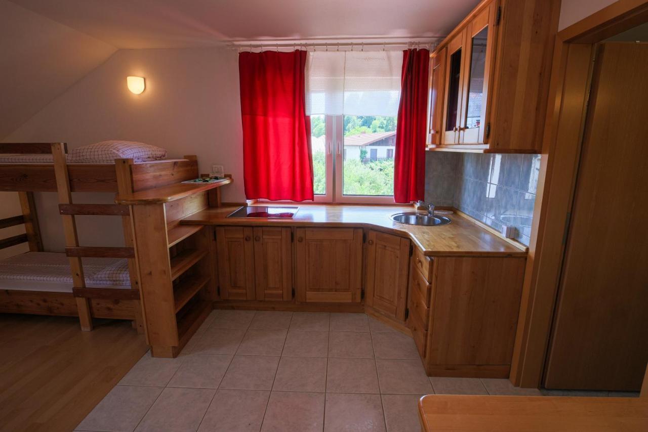 Domacija Malnarjevi Villa Villa Slavina Екстериор снимка